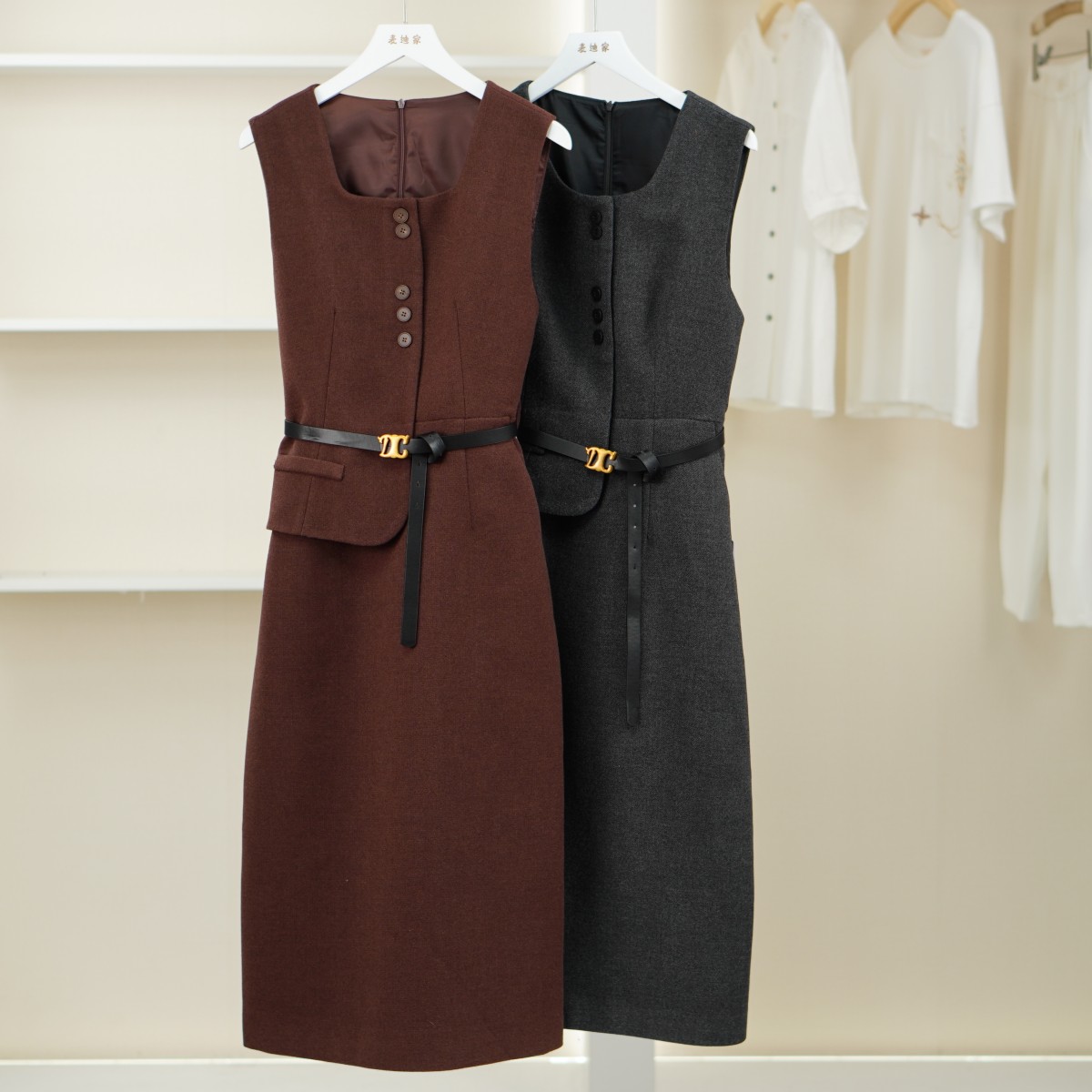 一路童行 30513232 秋冬厚款呢面无袖连衣裙品牌撤柜女装折扣