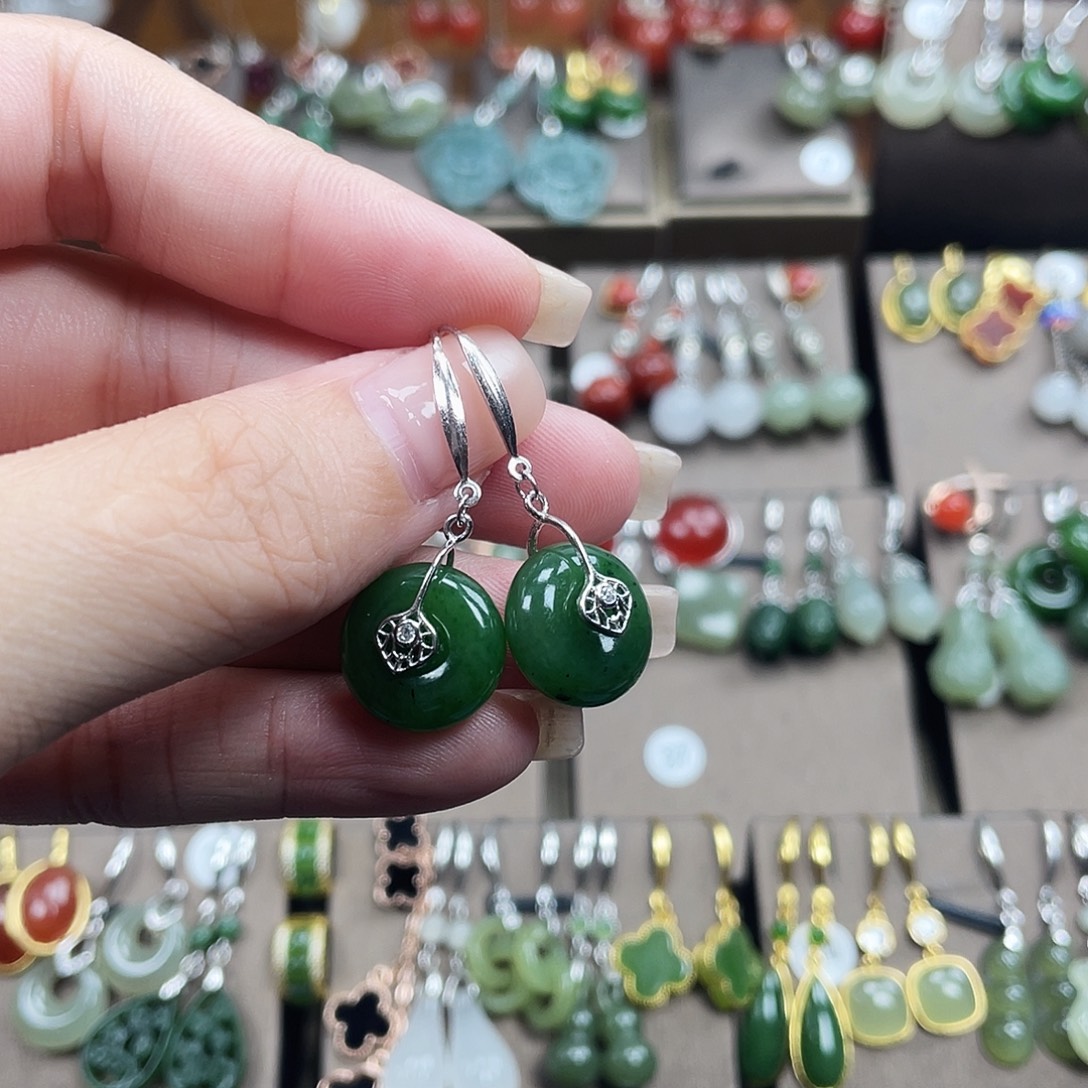 和田玉银S925镶嵌耳坠