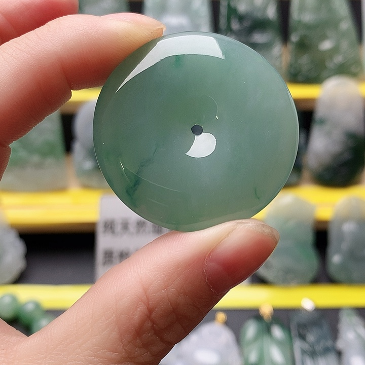 用***6翡翠未镶嵌吊坠(不含链)平安扣