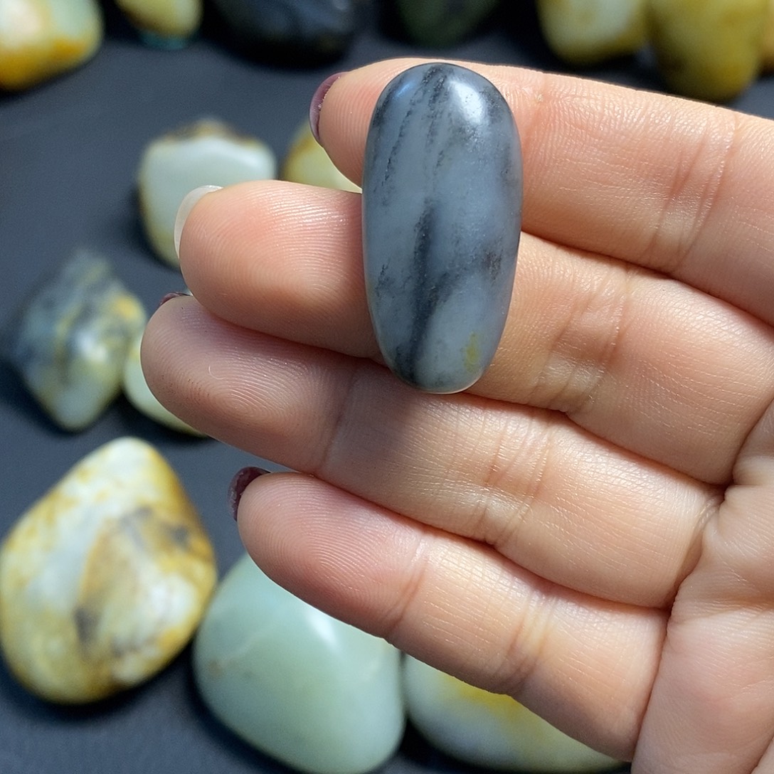 来****和田玉未镶嵌挂件