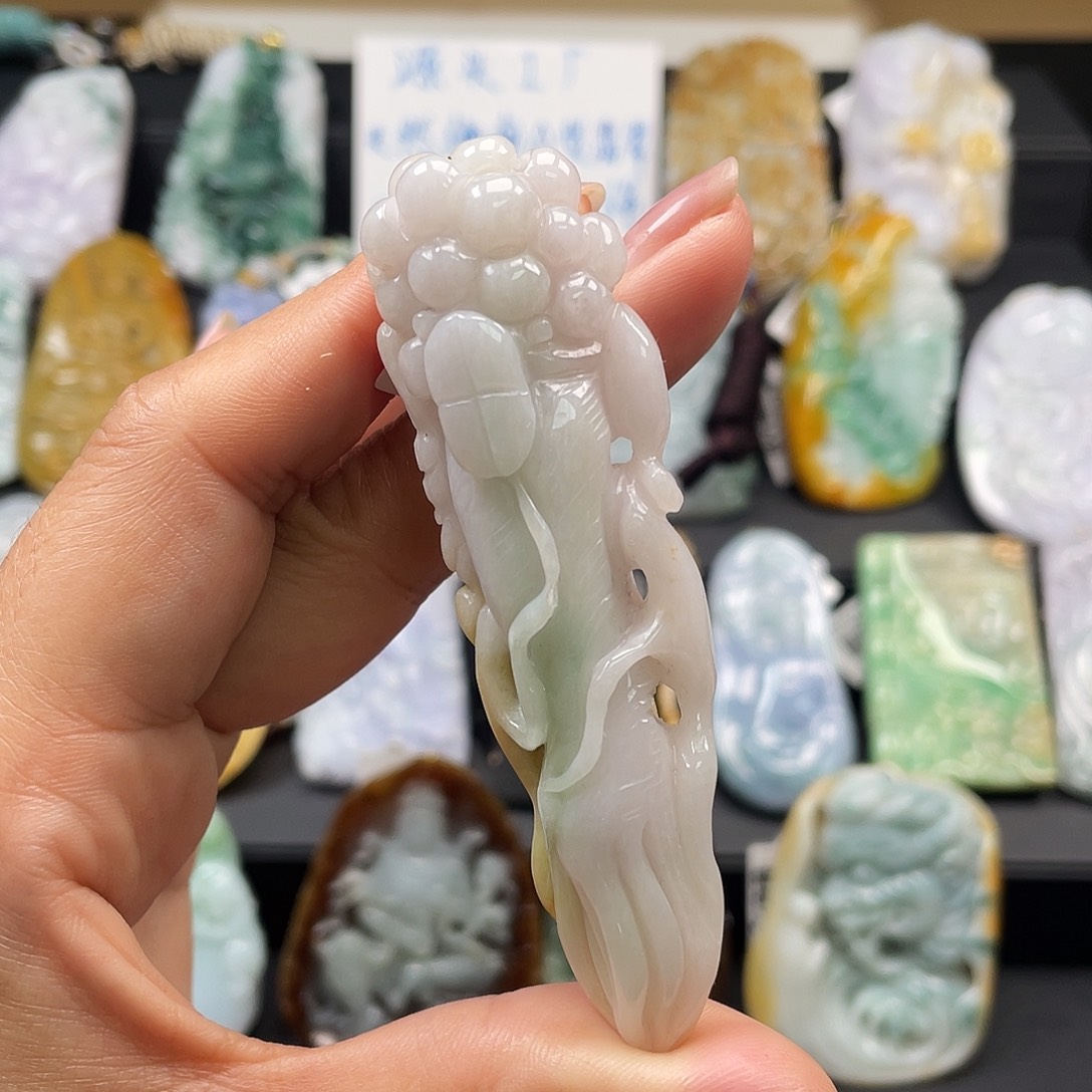 翡翠吊坠(不含链)未镶嵌