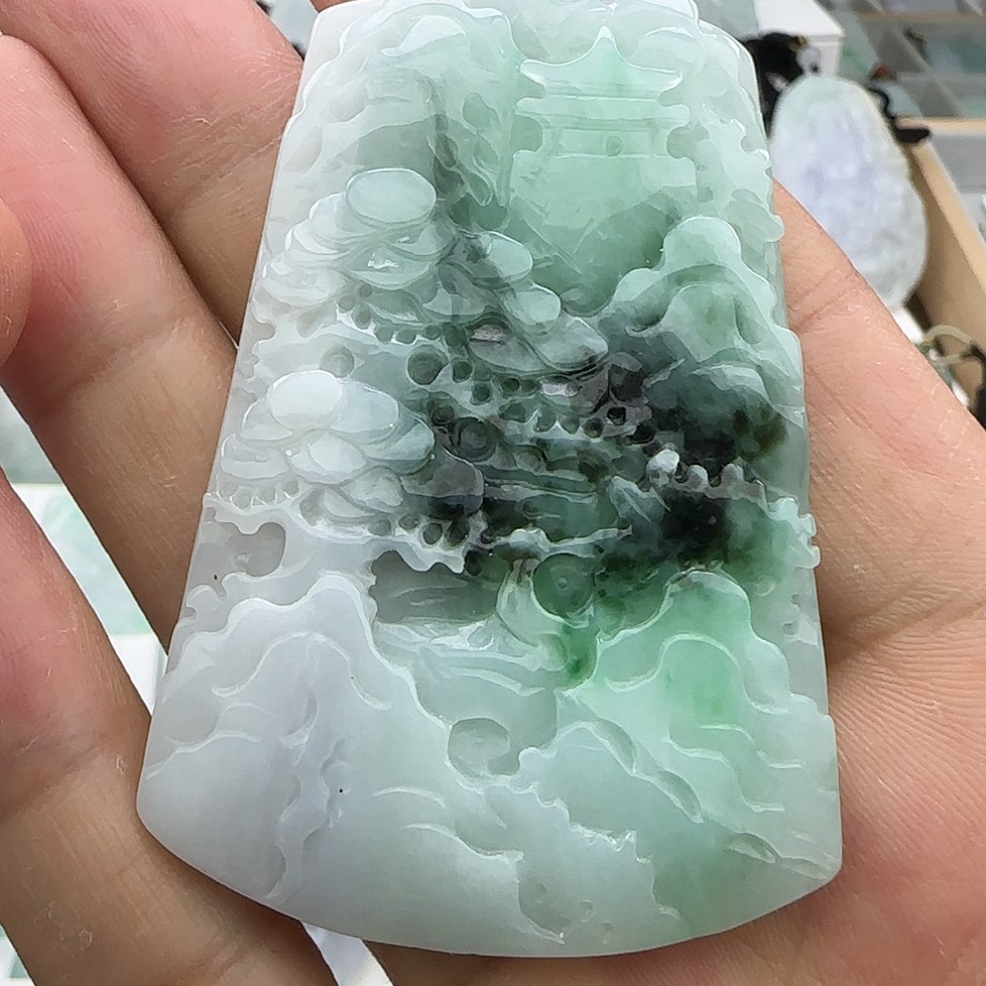 翡翠未镶嵌颈饰翡翠