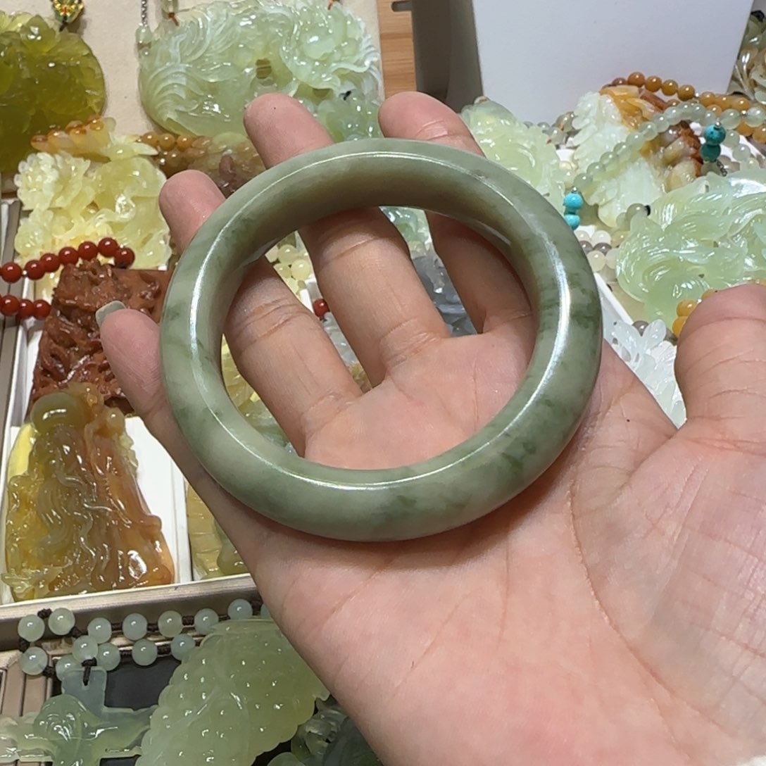 未镶嵌蛇纹石玉吊坠楠*桠