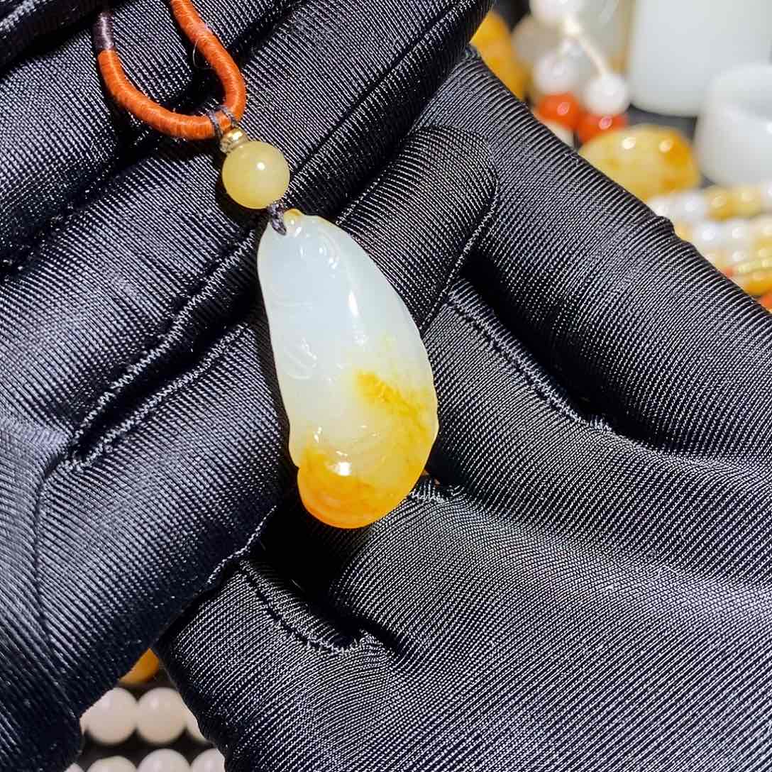 和田玉吊坠(不含链)未镶嵌