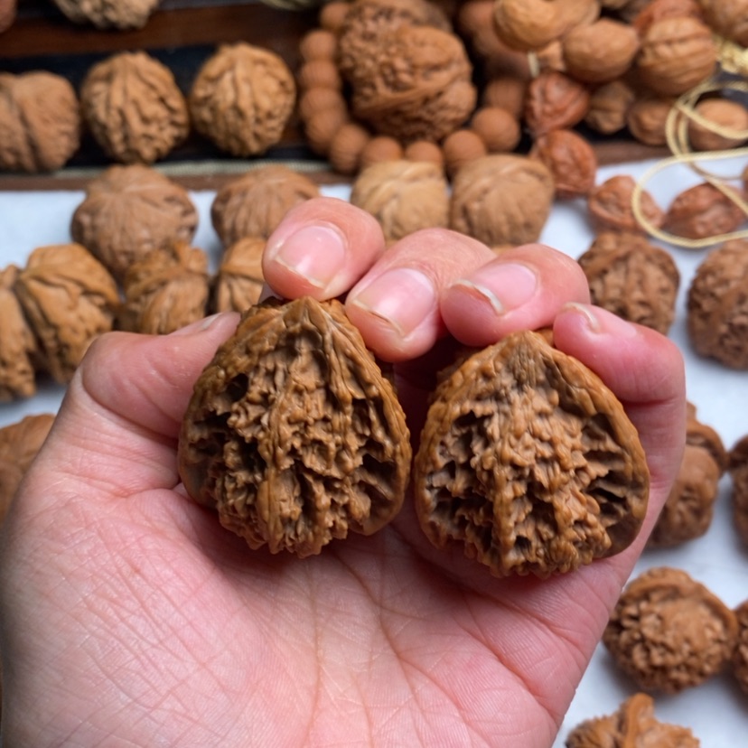 【闪购商品】文玩核桃吊坠满天星异形