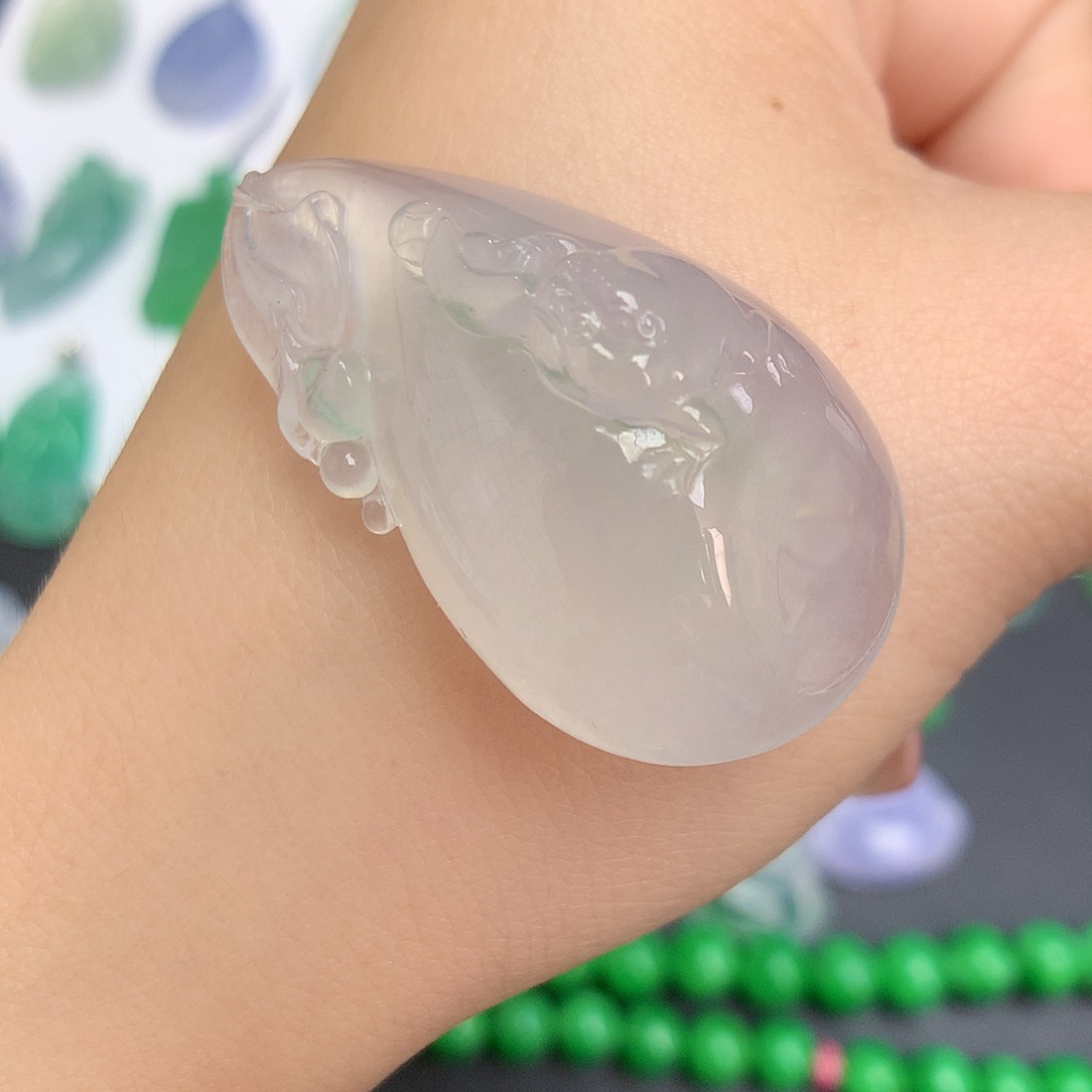 翡翠未镶嵌颈饰钱袋子