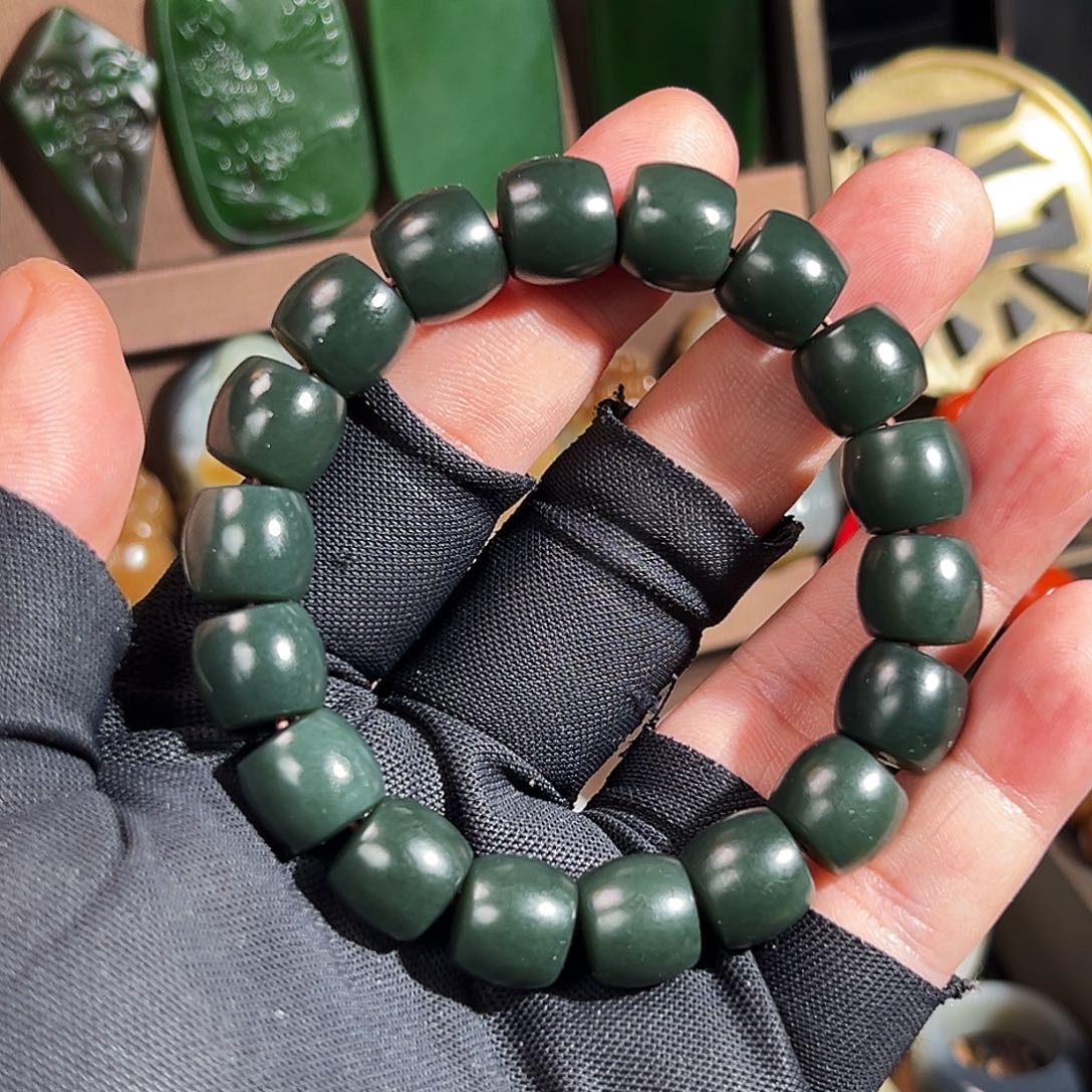 和田玉手串未镶嵌直切一细蓝调