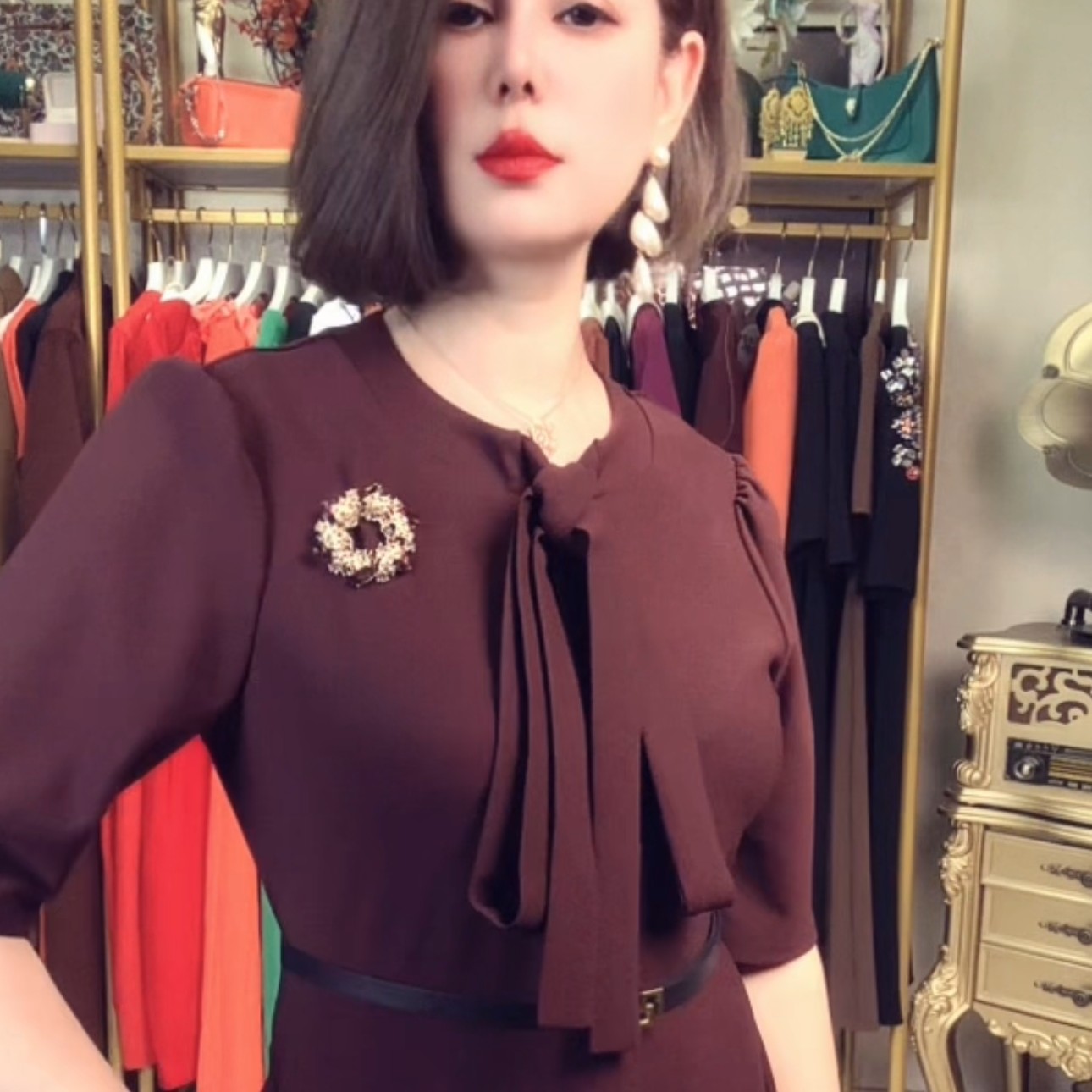 时尚中长款气质连衣裙百搭