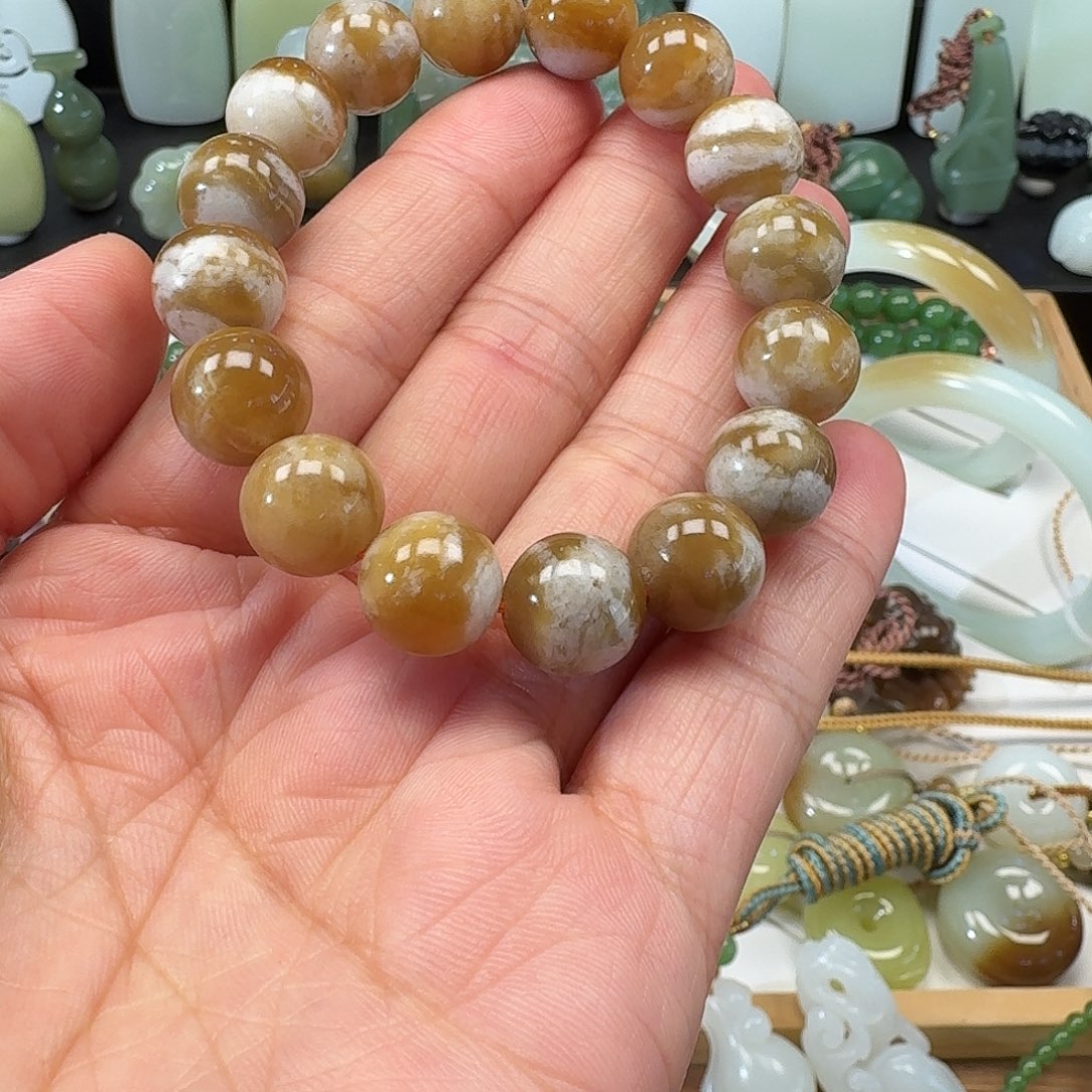 用***4和田玉未镶嵌颈饰