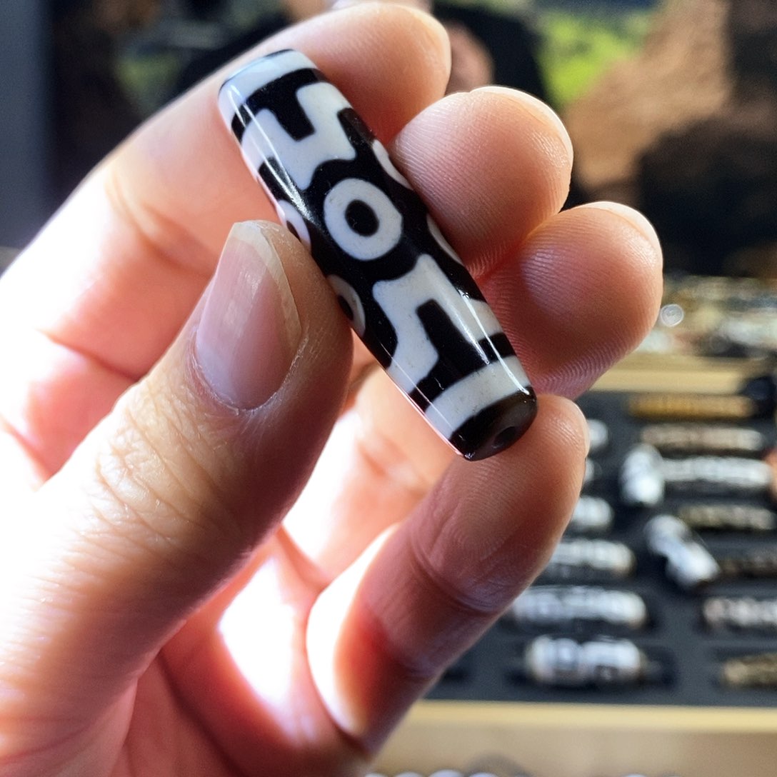 琉璃颈饰扬****_宝盖七眼