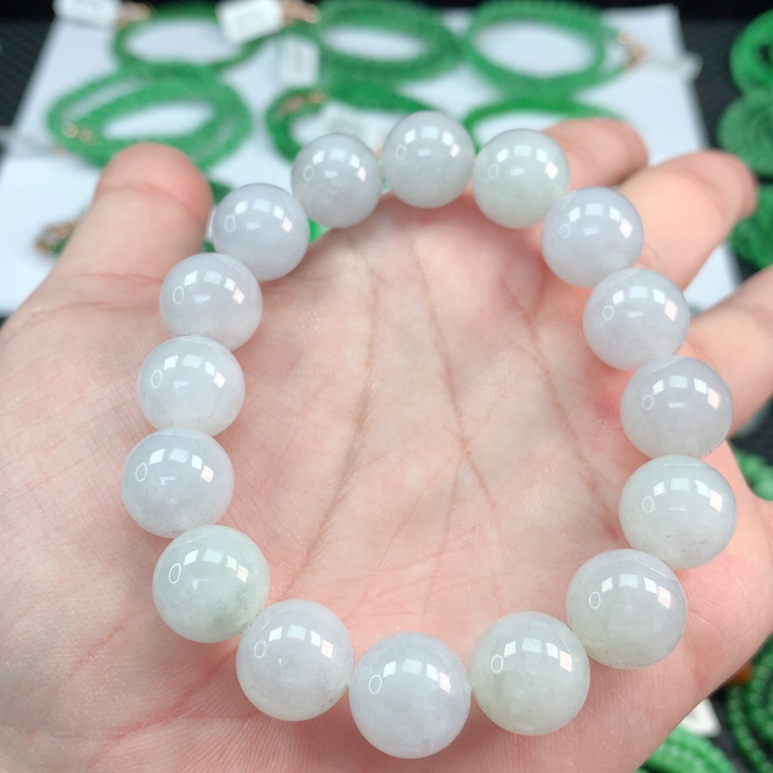 翡翠手链未镶嵌翡翠