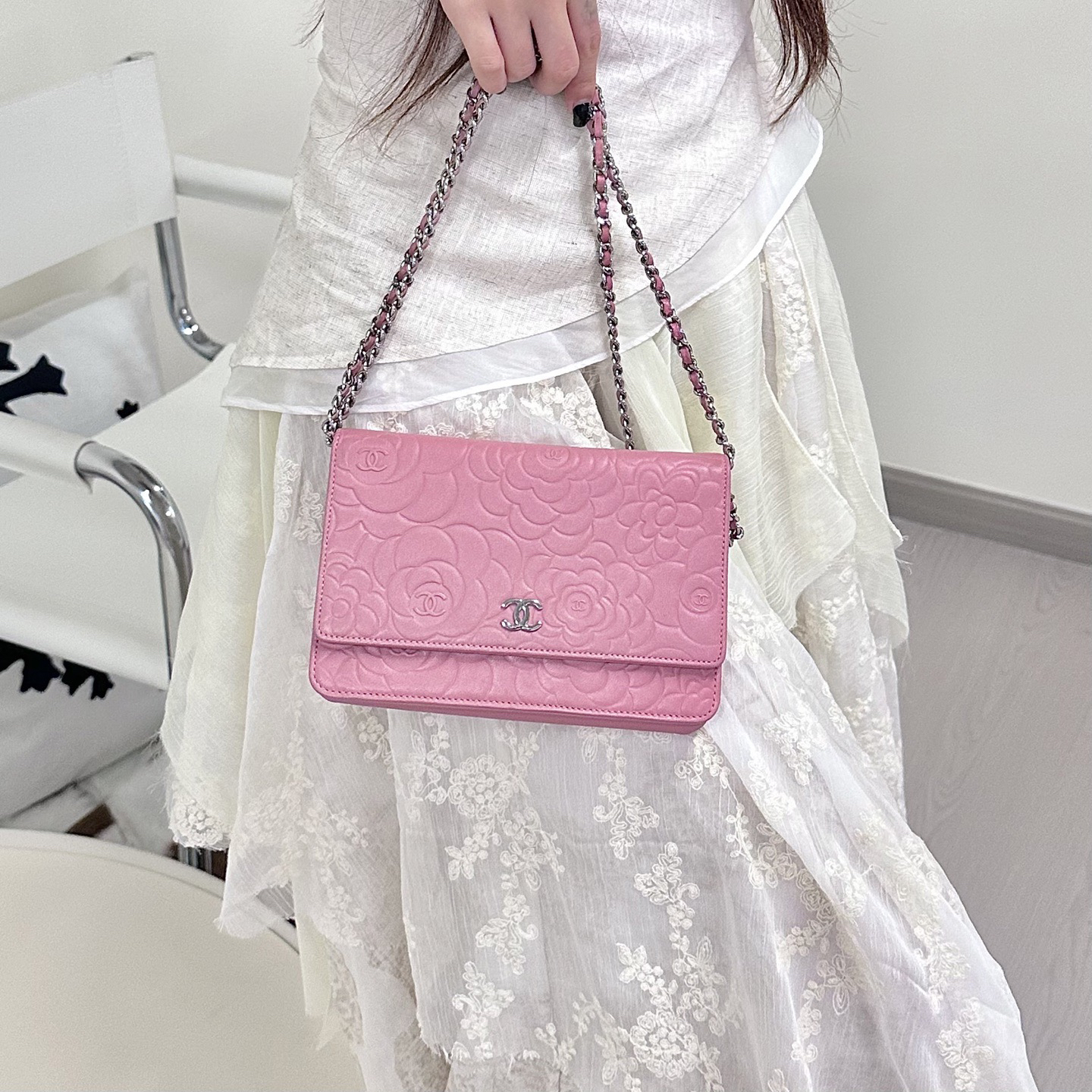 95新 Chanel/香奈儿 chanel 樱花粉山茶花woc斜挎包