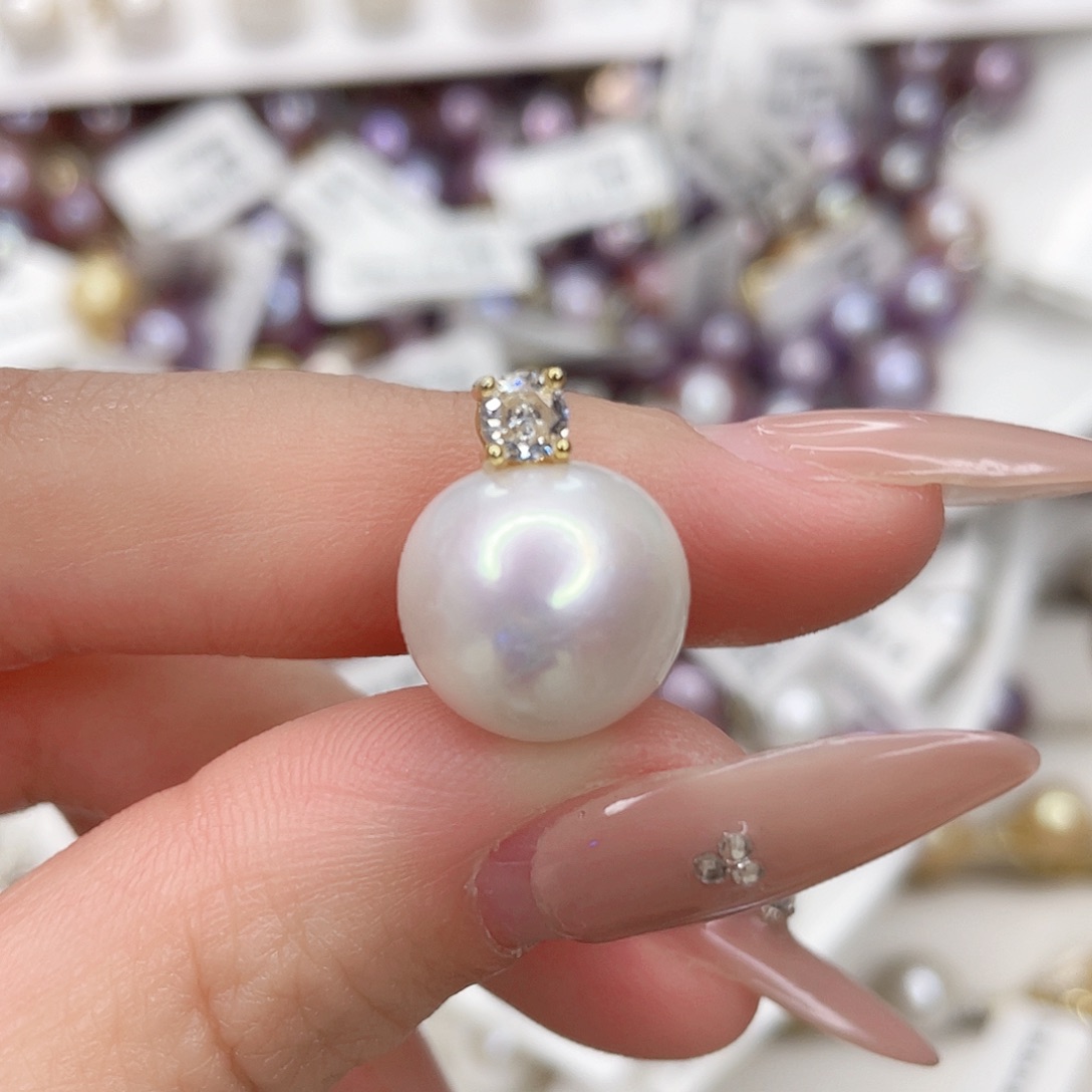 淡水珍珠吊坠(赠链)未镶嵌