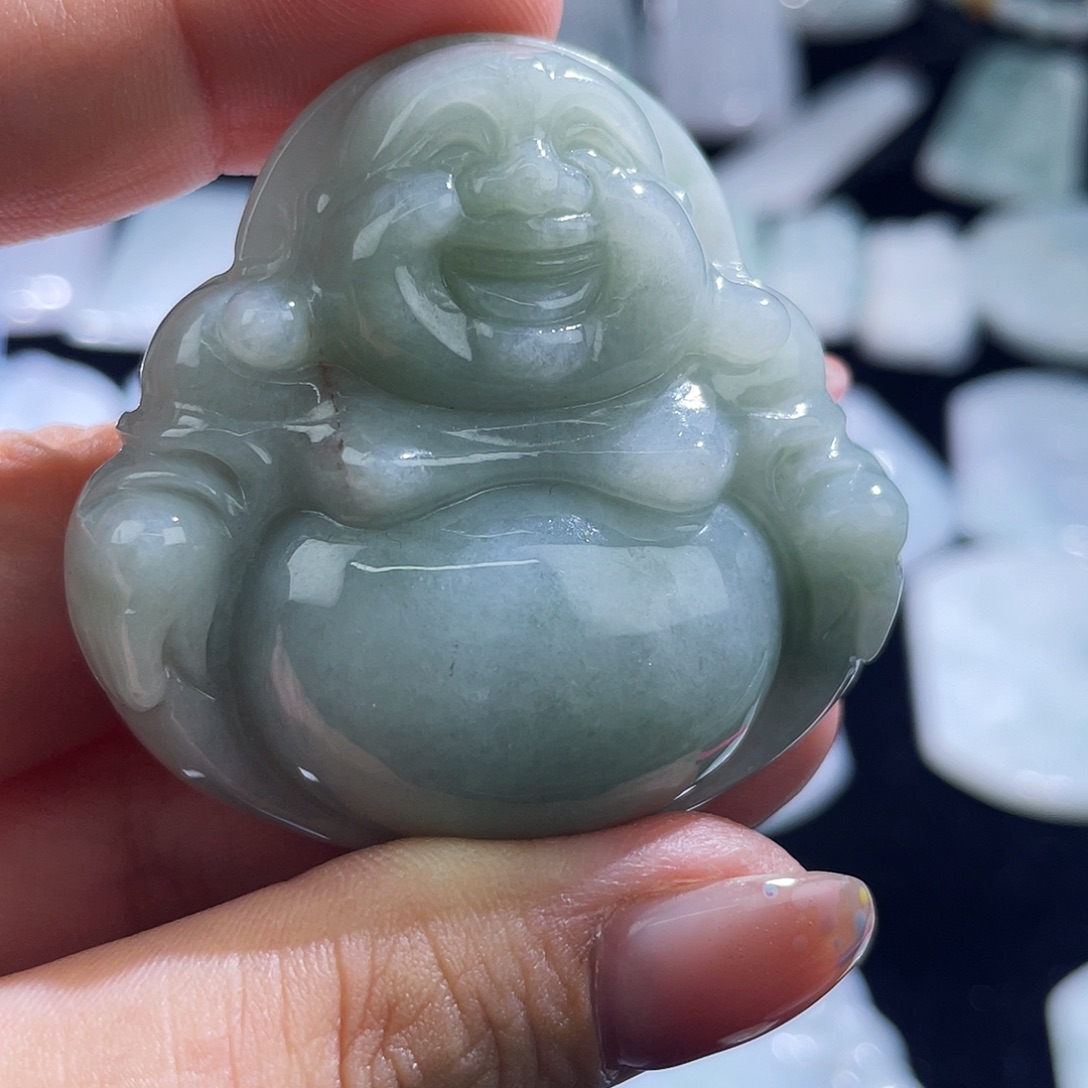 翡翠未镶嵌颈饰佛公