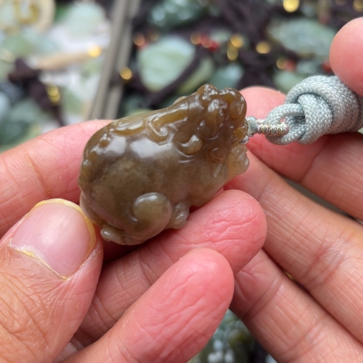 和田玉吊坠未镶嵌