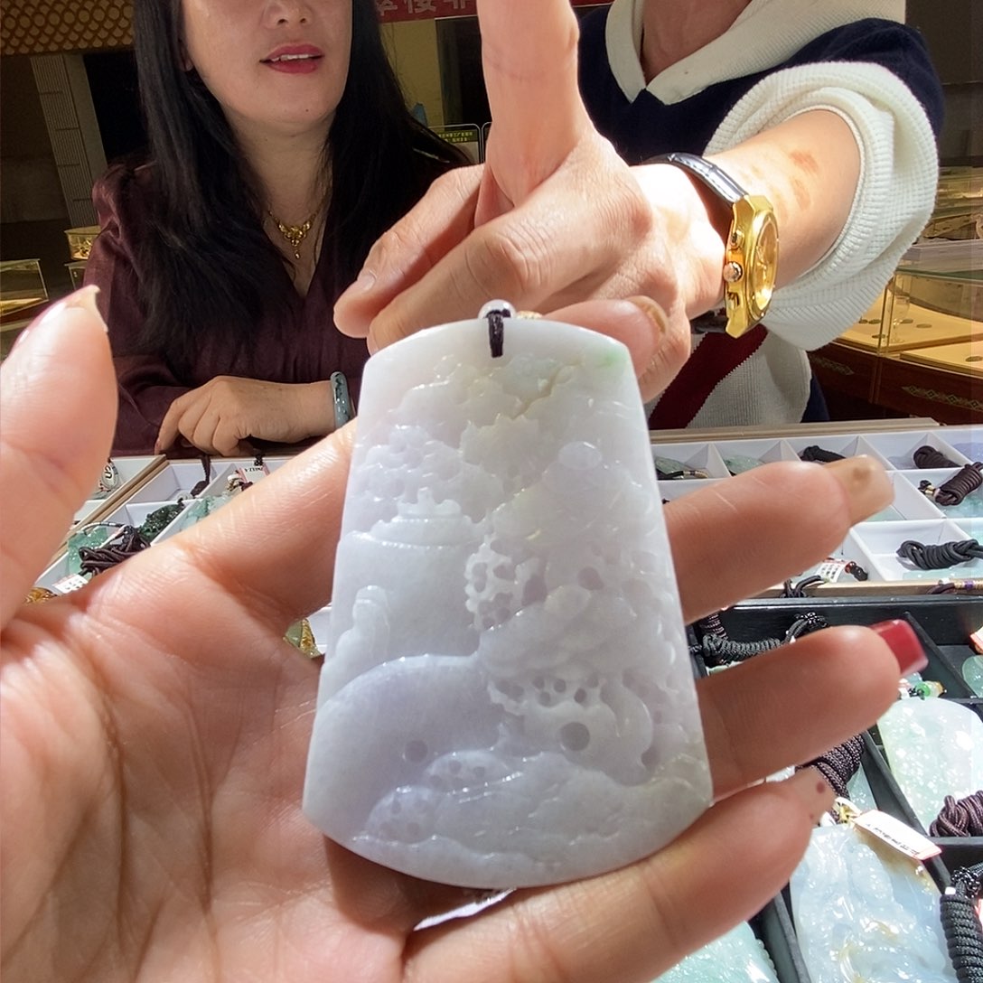 翡翠颈饰未镶嵌一