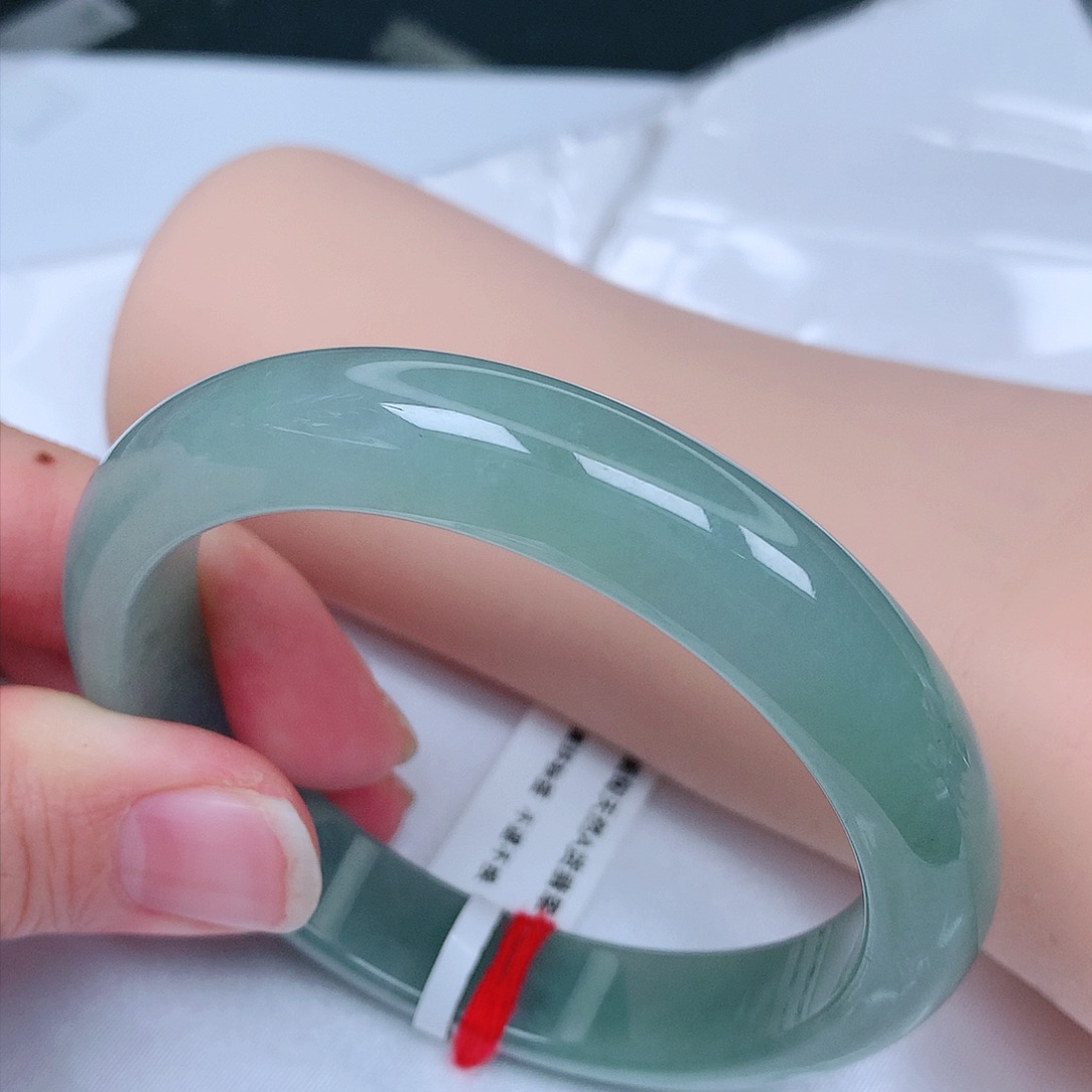 【闪购商品】翡翠手镯未镶嵌，59