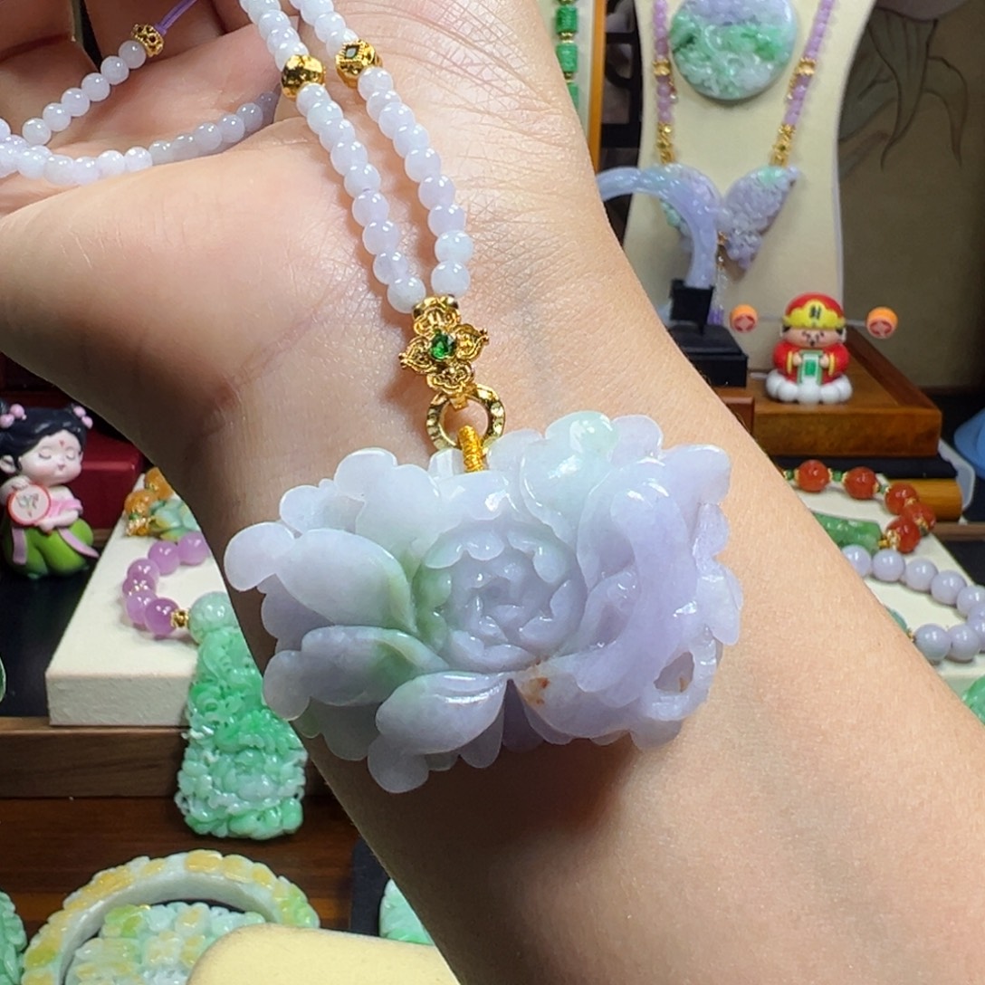 翡翠未镶嵌吊坠(赠链)紫三彩牡丹花