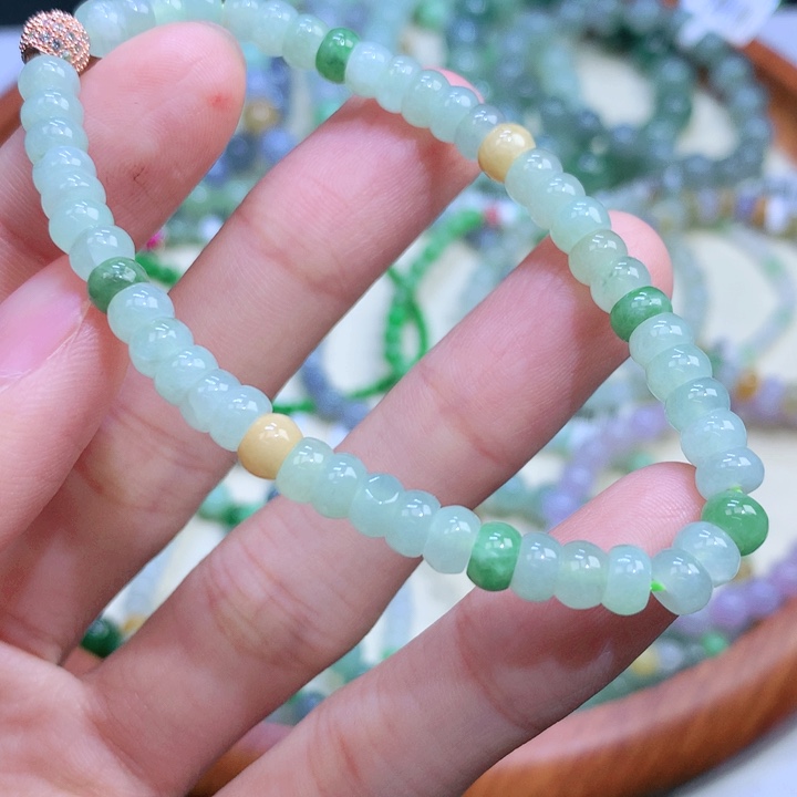 翡翠手链未镶嵌翡翠