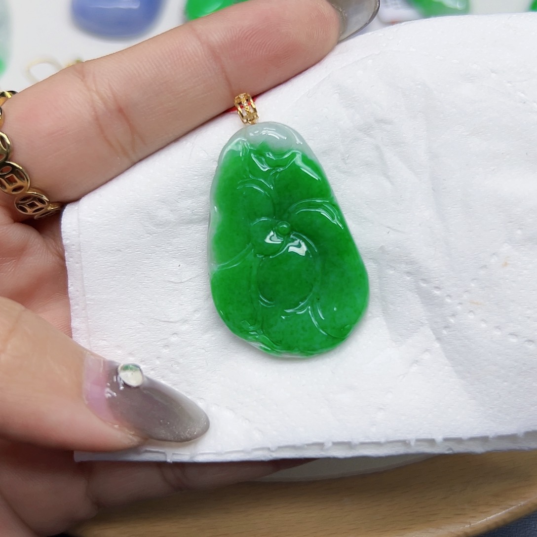 翡翠颈饰18K金镶嵌梦*天然Ａ货翡翠