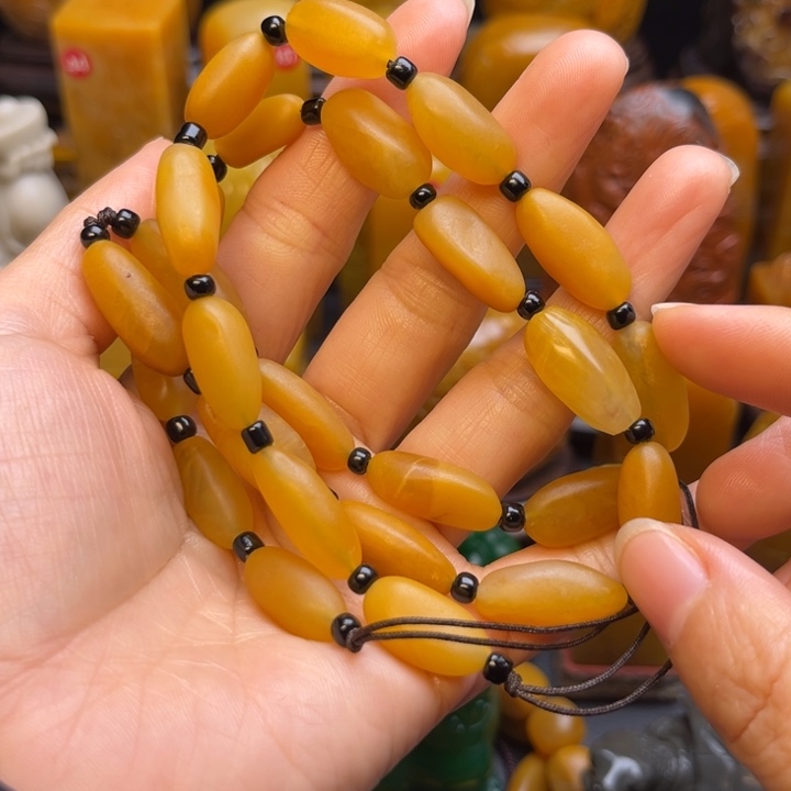 寿山石印石啥****搂题材：工艺品
