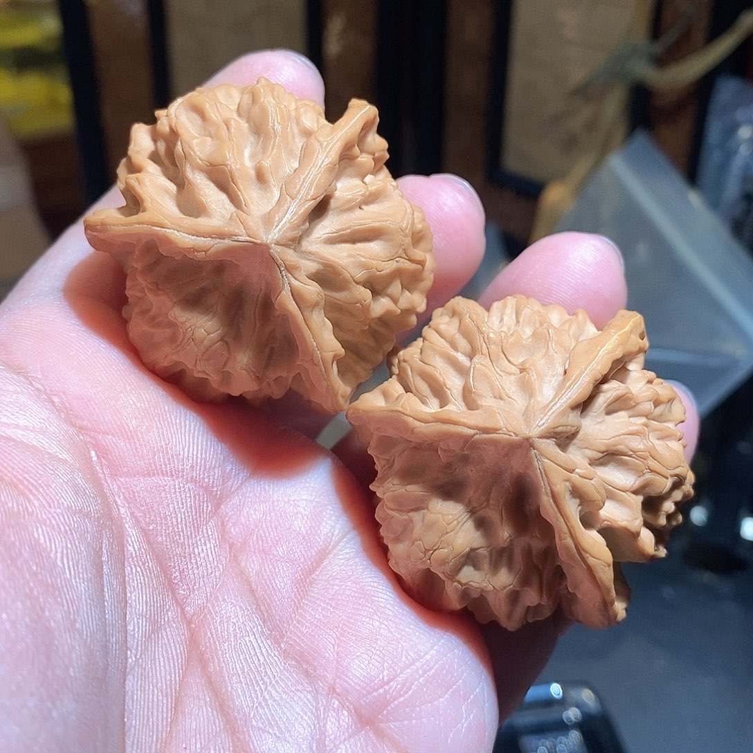 文玩核桃把件45帝王三棱全品