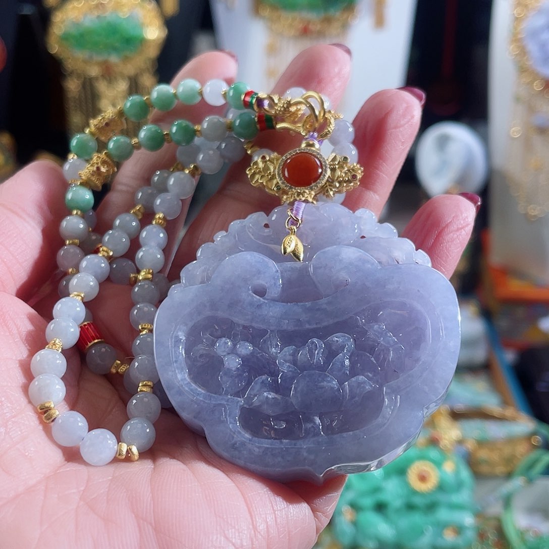 翡翠颈饰未镶嵌紫色小锁吊坠