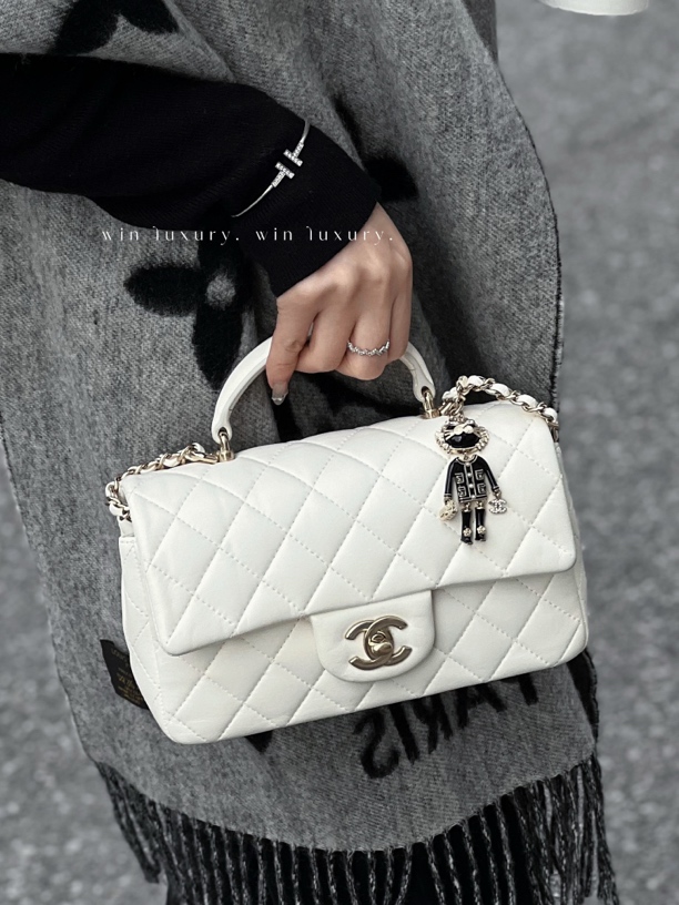 95新 Chanel/香奈儿 22p白金cf小狮子大mini手提斜挎包 芯片款