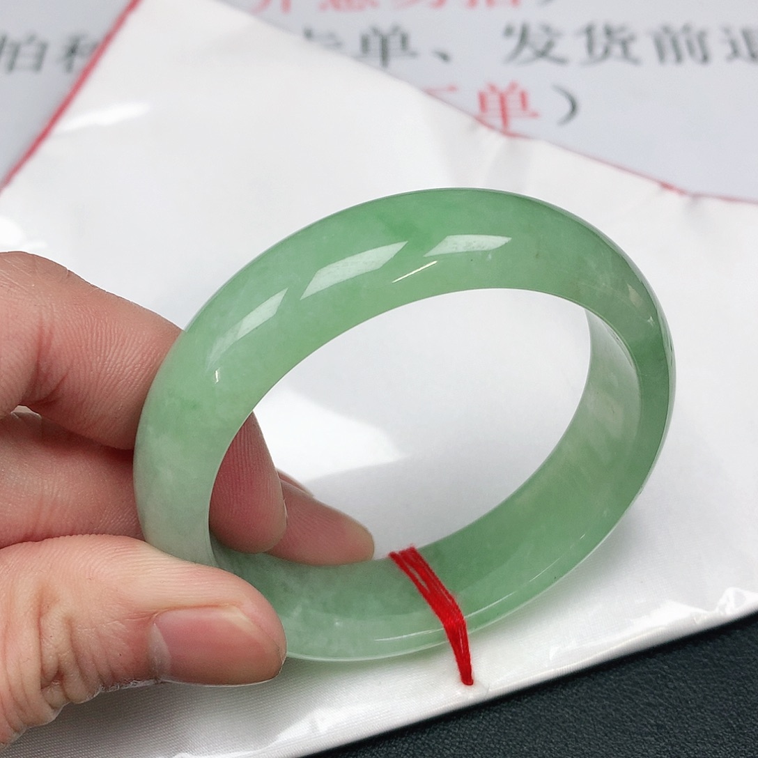 翡翠手镯未镶嵌圈55