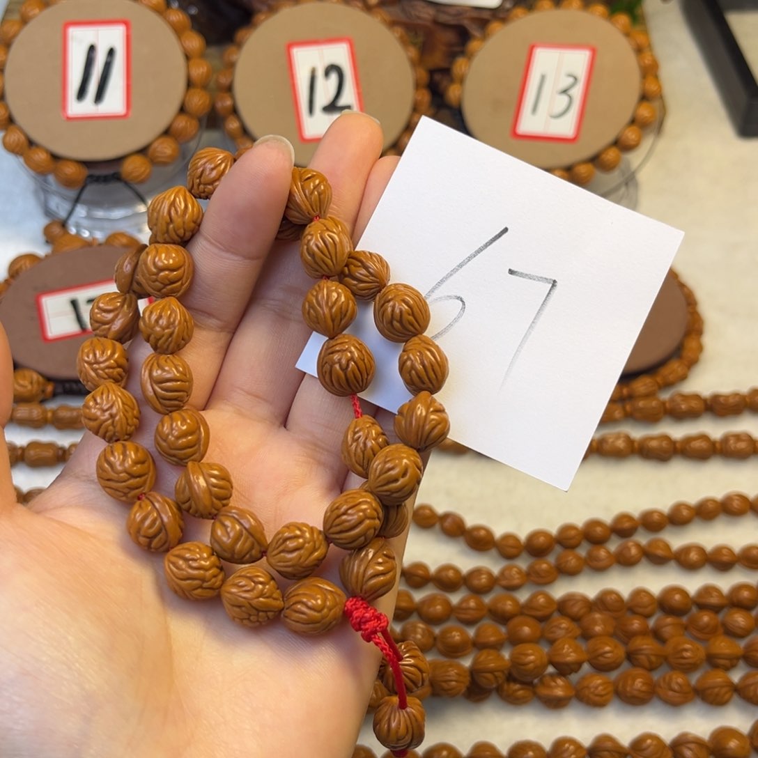 手串桃核龙纹桃核手持肚卡11小金豆