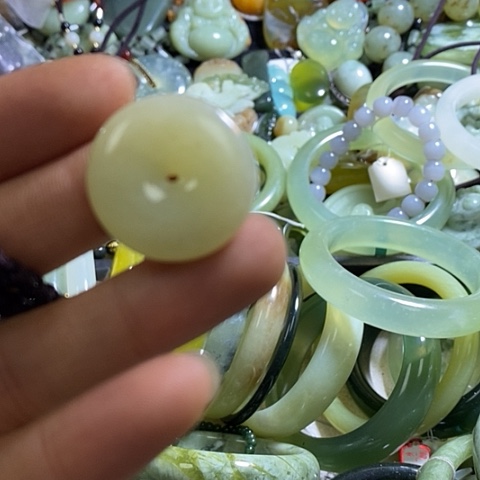 和田玉颈饰未镶嵌挂件