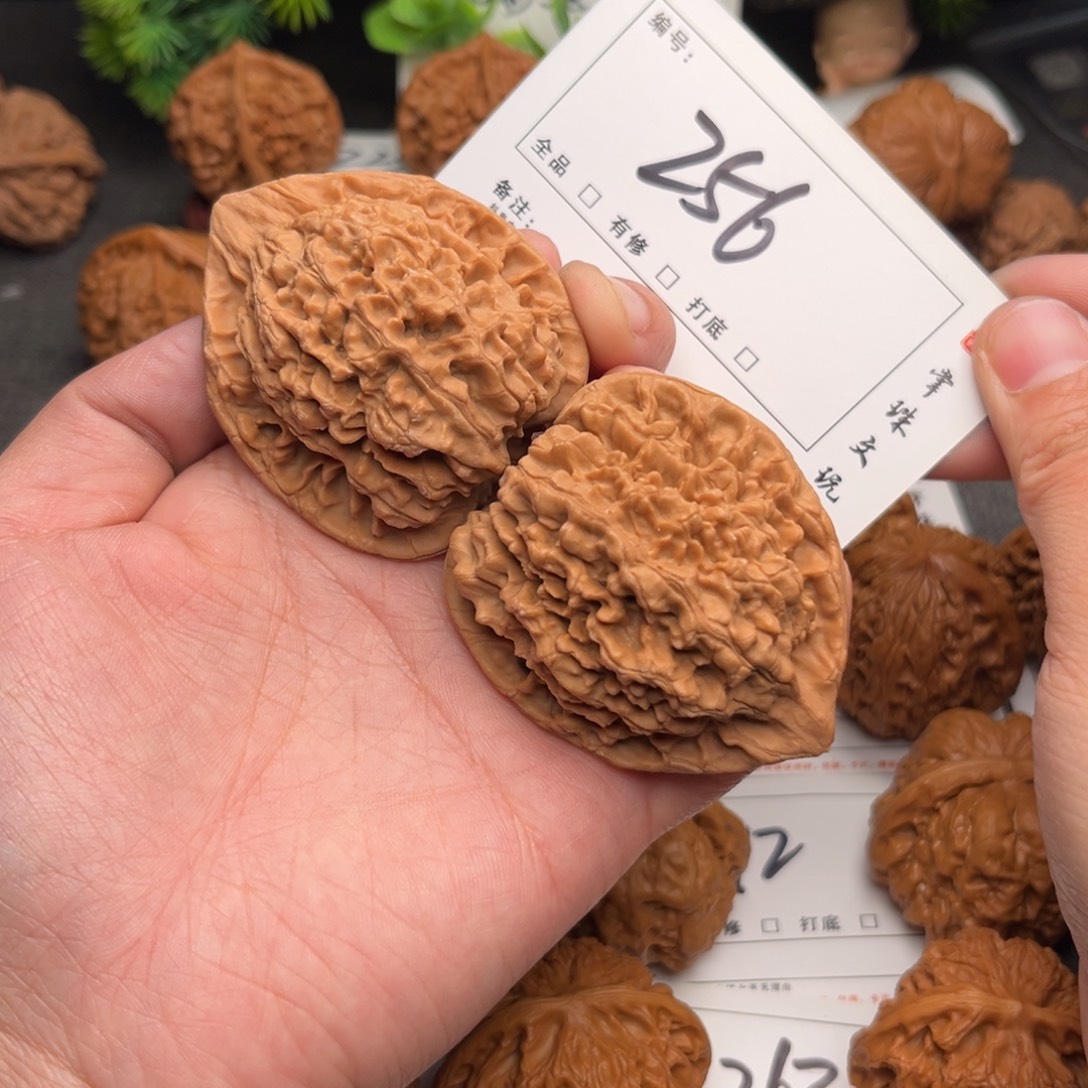 文玩核桃吊坠48官帽256