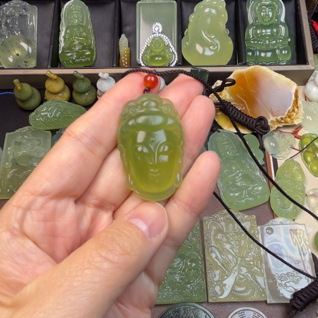 蛇纹石玉未镶嵌吊坠(不含链)