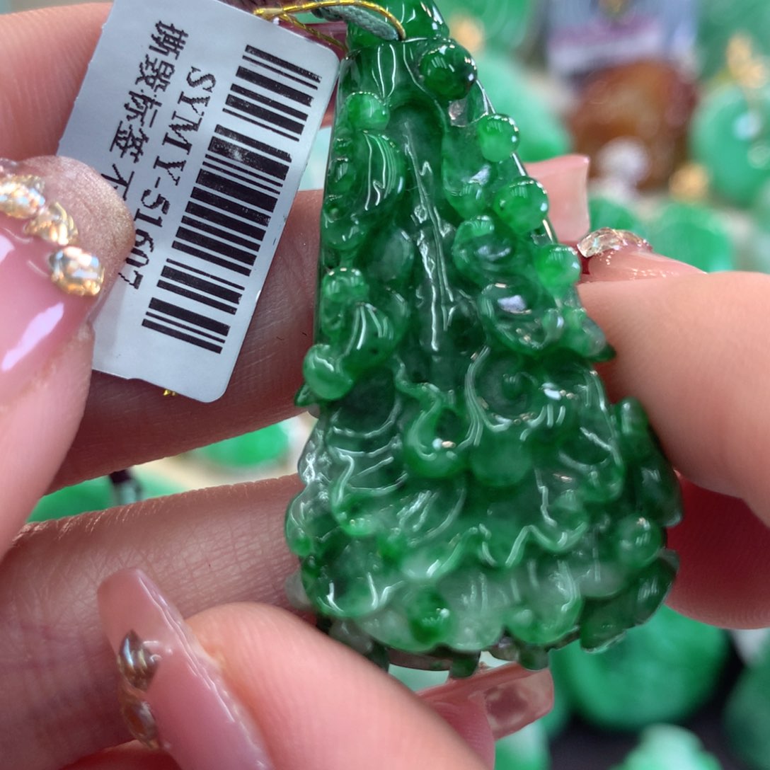 翡翠吊坠(不含链)未镶嵌