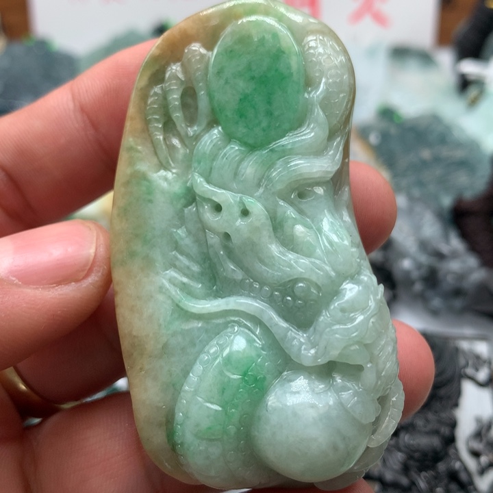 翡翠颈饰未镶嵌保真天然A货翡翠