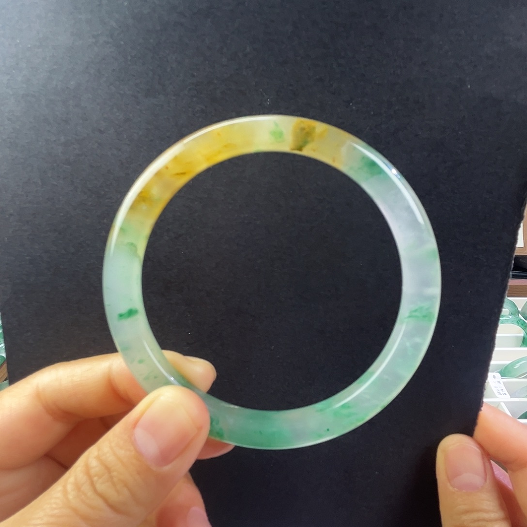 石英质玉未镶嵌手镯56.7