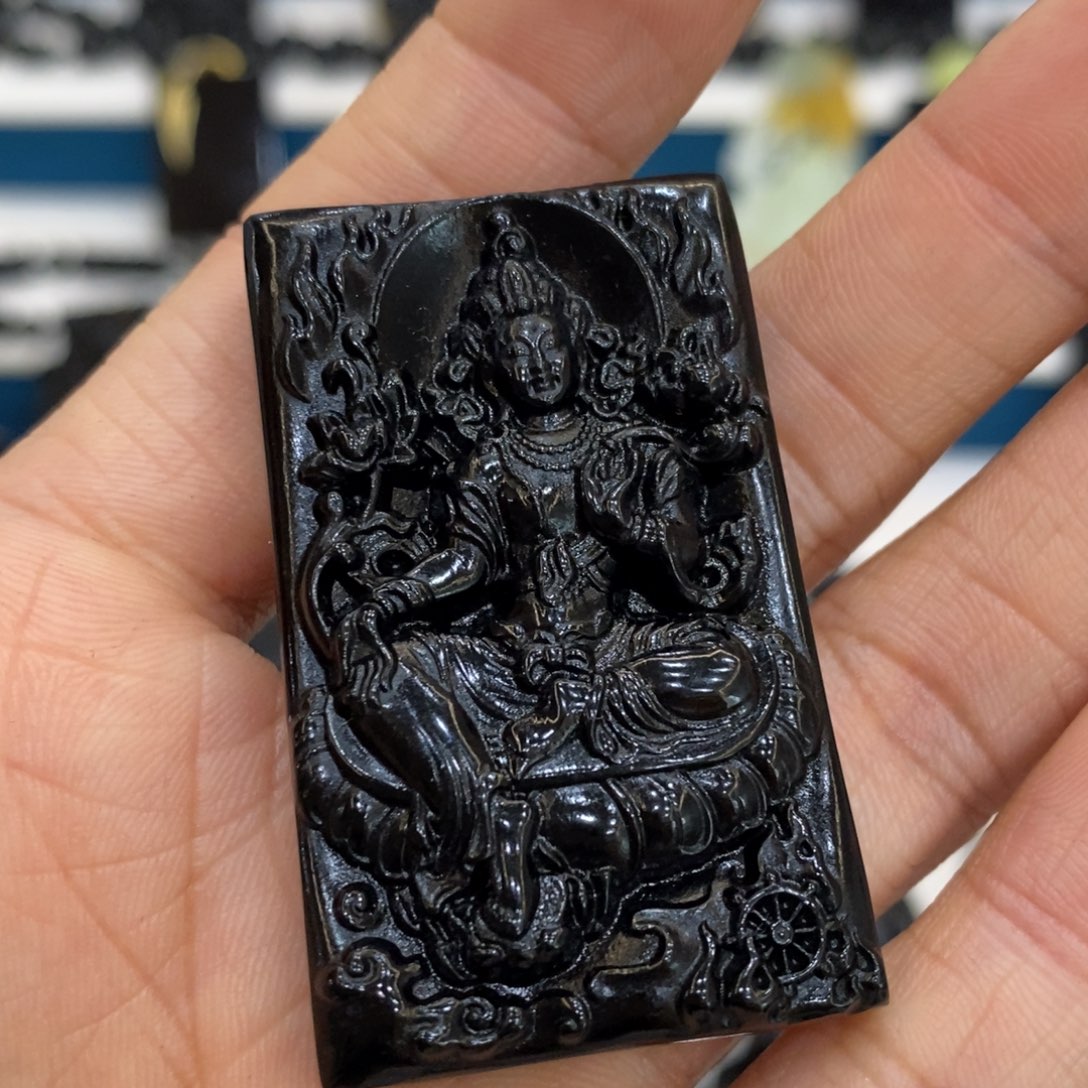 肇***塑蛇纹石玉未镶嵌吊坠