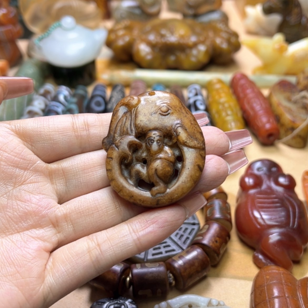 【闪购商品】蛇纹石玉颈饰未镶嵌