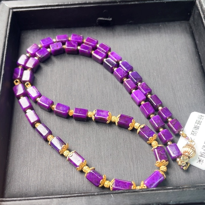 苏纪石（舒俱来）项链18K金镶嵌