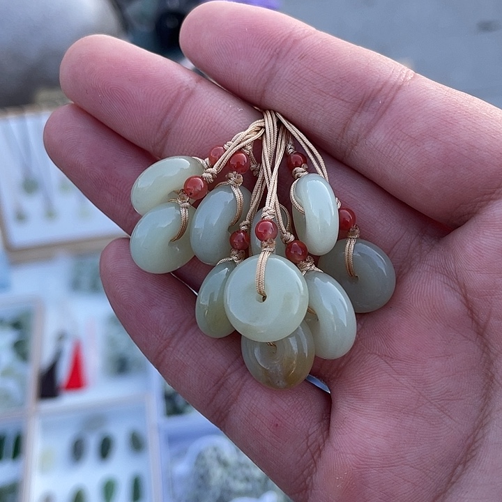 和田玉（糖玉）未镶嵌颈饰