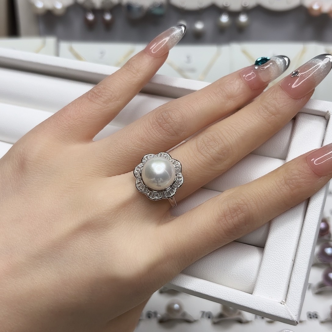 陆***妖淡水珍珠银S925镶嵌戒指