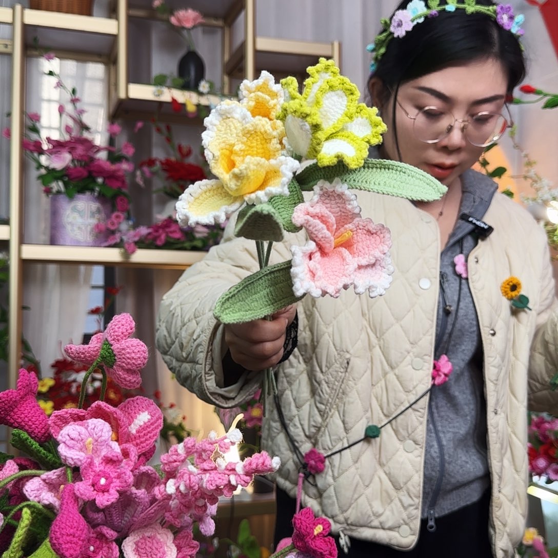 手工钩织设计花束
