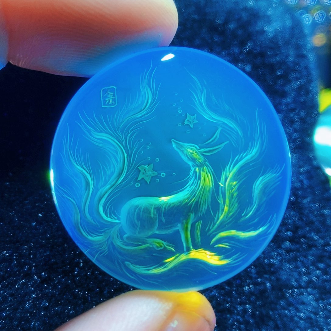 【闪购商品】未镶嵌蓝珀颈饰蓝珀阴雕