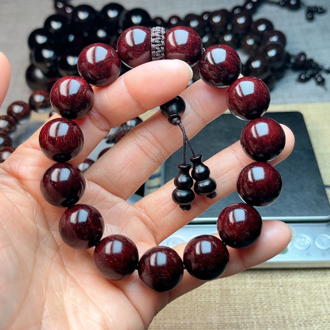 檀香紫檀（小叶紫檀）1.5 15颗