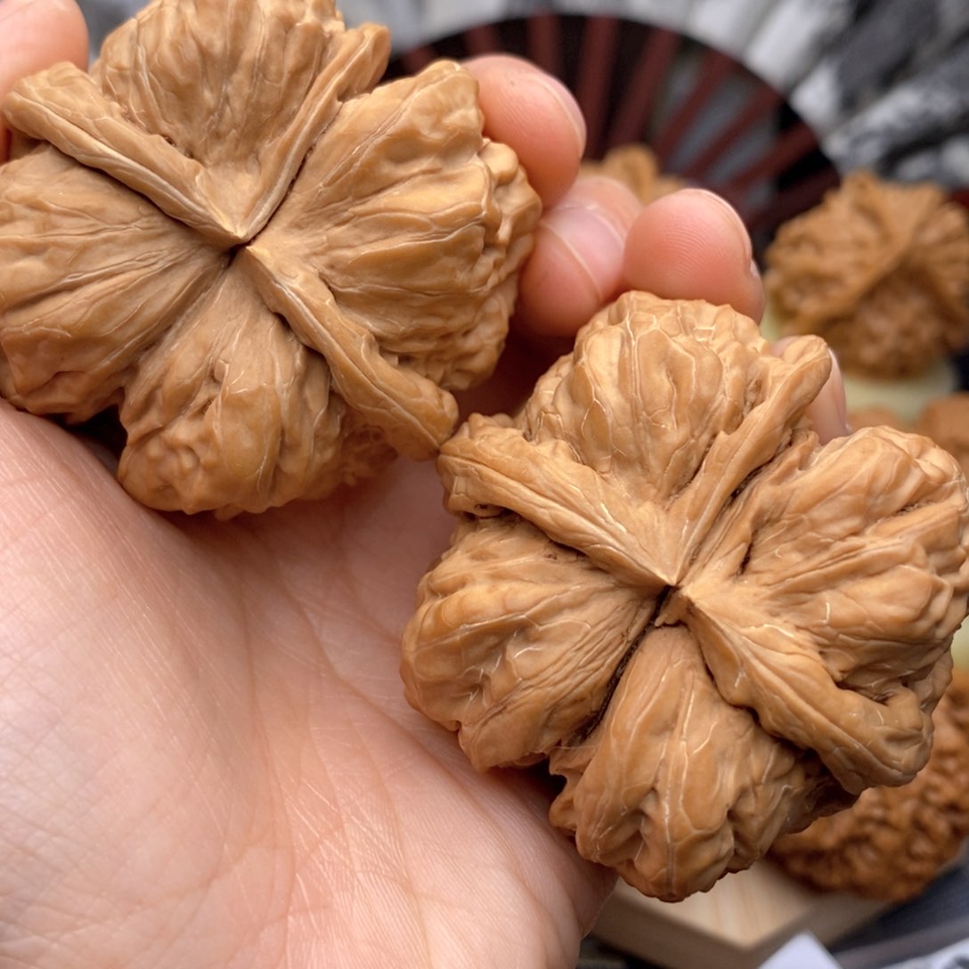 文玩核桃吊坠50蛤蟆头连体豆腐块