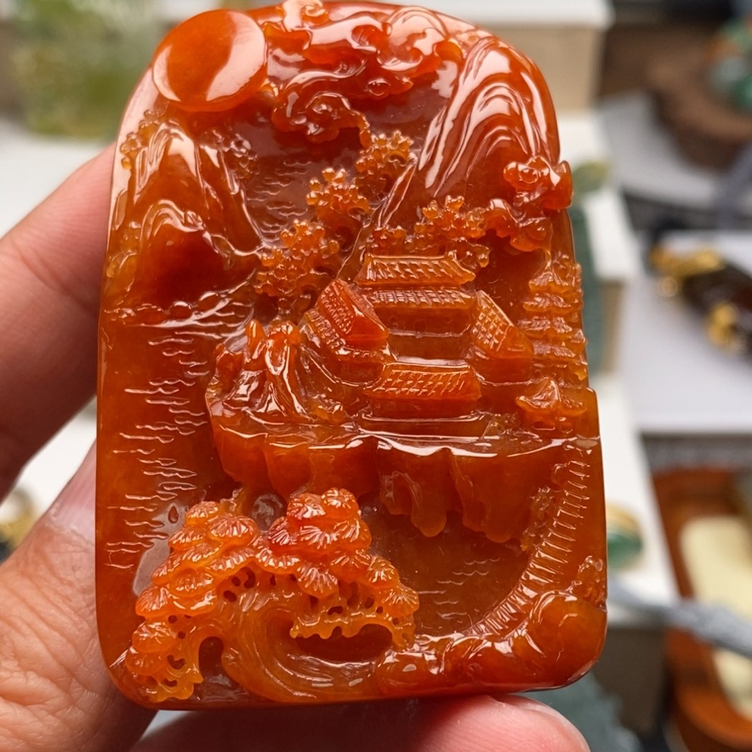 翡翠颈饰未镶嵌黄*玉缅甸天然翡翠山水牌