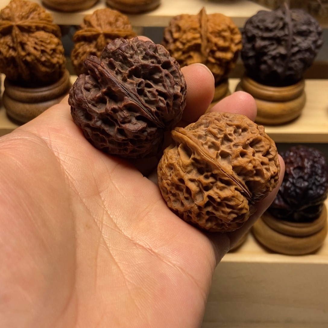 吊坠文玩核桃乾坤铁狮子