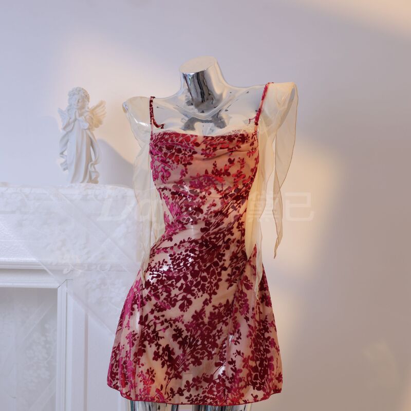 秋季性感诱惑蕾丝裙子吊带裙薄款烧花复古成人性感春季夏季甜美