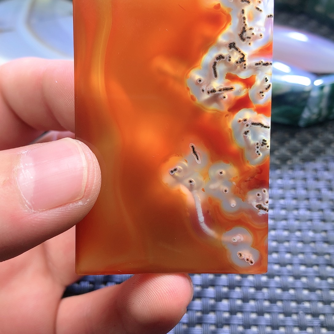 玛瑙/玉髓颈饰未镶嵌锦****?