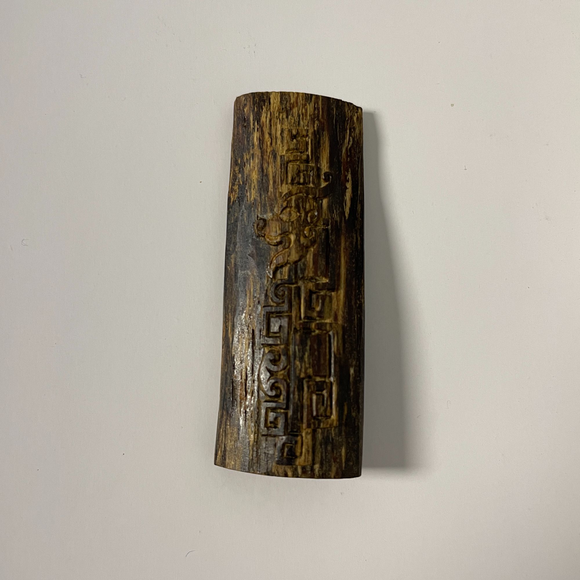 沉香吊坠达拉干沉水龙纹 LC0010